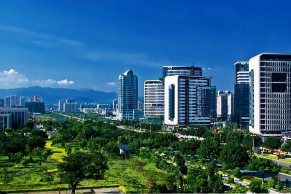 李干杰在《人民日報》發(fā)表署名文章：深入貫徹落實中央經(jīng)濟工作會議精神 堅決打好污染防治攻堅戰(zhàn)